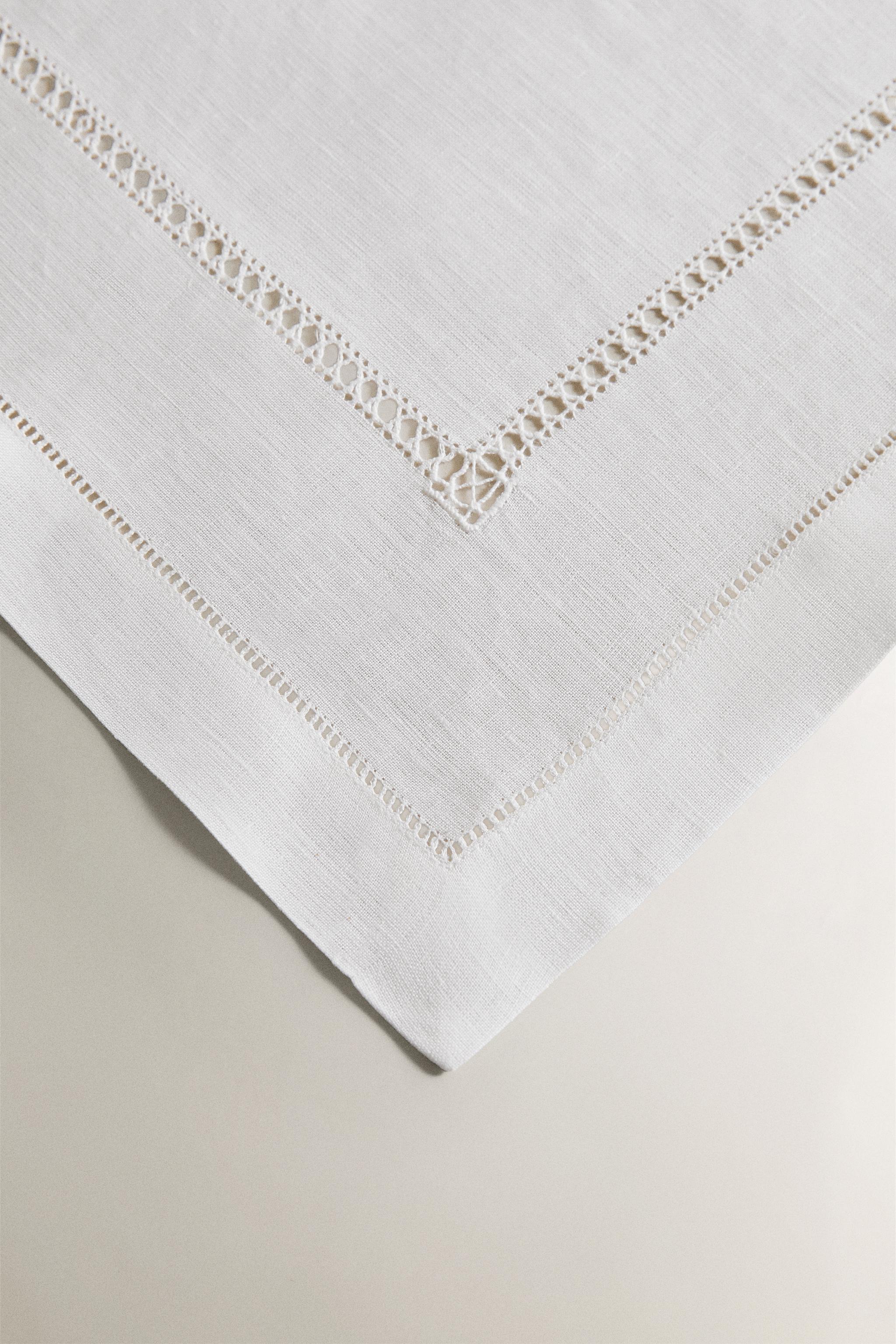 LINEN PLACEMAT WITH HEMSTITCHING